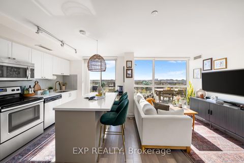 Photo 3 at 705 - 16 Mcadam Avenue, Glen Park, Toronto