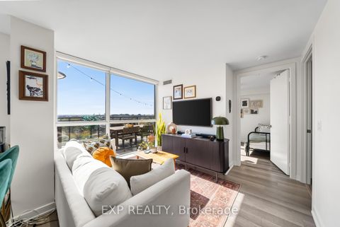 Photo 12 at 705 - 16 Mcadam Avenue, Glen Park, Toronto