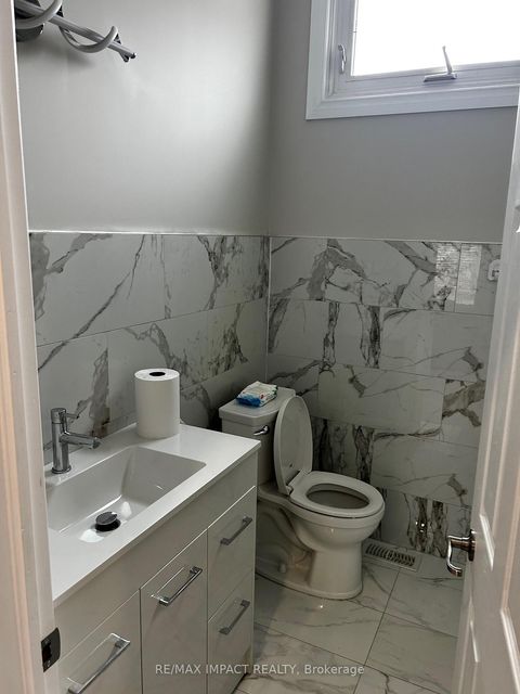 Photo 16 at 234 Oshawa Blvd Boulevard N, O'Neill, Oshawa