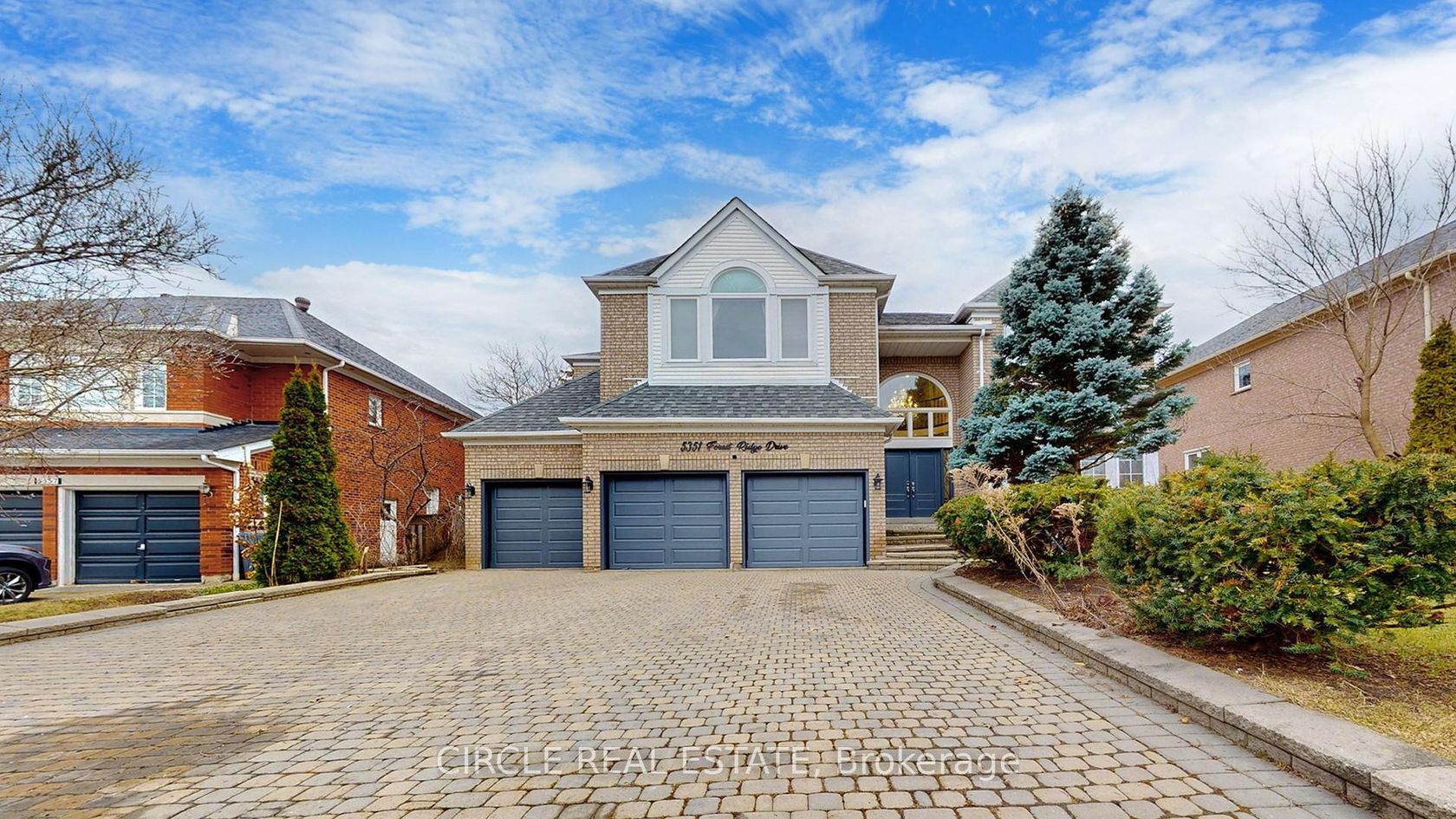 5351 Forest Ridge Drive, Central Erin Mills, Mississauga by Loree Meneguzzi Real Estate 5351 Forest Ridge Drive, Central Erin Mills, Mississauga