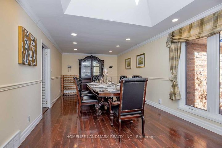 Photo 10 at 2301 Bennington Gate, FD Ford, Oakville