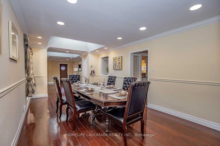 Photo 12 at 2301 Bennington Gate, FD Ford, Oakville