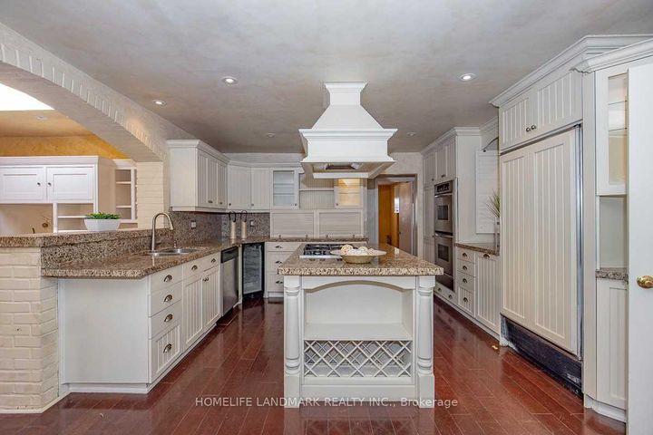 Photo 15 at 2301 Bennington Gate, FD Ford, Oakville