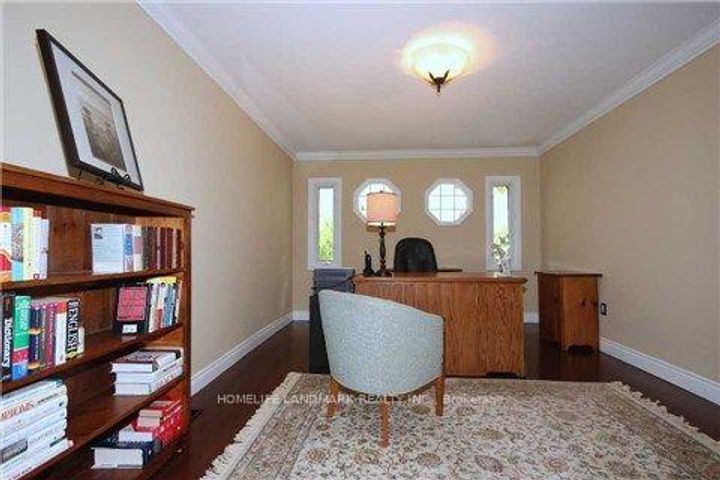 Photo 27 at 2301 Bennington Gate, FD Ford, Oakville