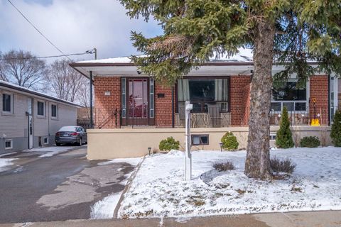 Photo 1 at 36 Hucknall Road, York University Heights, Toronto