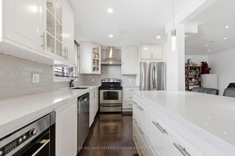 Photo 11 at 36 Hucknall Road, York University Heights, Toronto