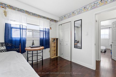 Photo 17 at 36 Hucknall Road, York University Heights, Toronto