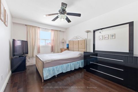 Photo 18 at 36 Hucknall Road, York University Heights, Toronto