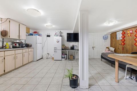 Photo 24 at 36 Hucknall Road, York University Heights, Toronto