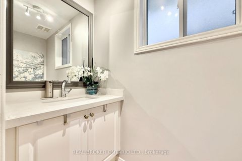 Photo 10 at 46 Revelstoke Crescent, Langstaff, Richmond Hill