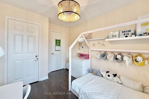 Photo 24 at 46 Revelstoke Crescent, Langstaff, Richmond Hill