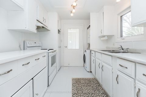 Photo 10 at 60 Linden Lane, Rural Innisfil, Innisfil