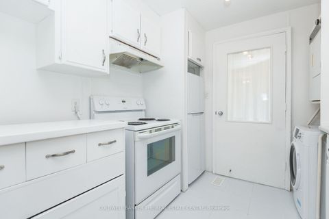 Photo 12 at 60 Linden Lane, Rural Innisfil, Innisfil