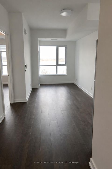 Photo 3 at 709 - 56 Lakeside Terrace, Little Lake, Barrie