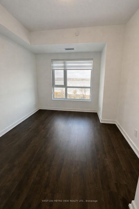 Photo 4 at 709 - 56 Lakeside Terrace, Little Lake, Barrie