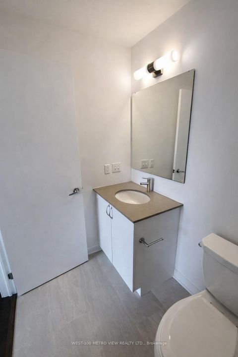 Photo 6 at 709 - 56 Lakeside Terrace, Little Lake, Barrie