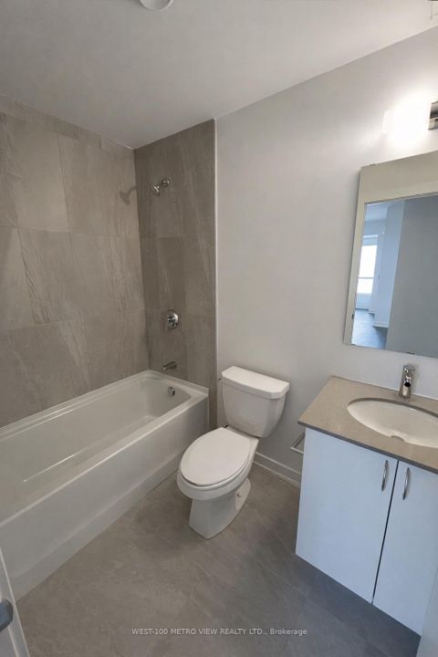 Photo 14 at 709 - 56 Lakeside Terrace, Little Lake, Barrie