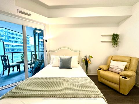 Photo 18 at 813 - 85 Oneida Crescent, Langstaff, Richmond Hill