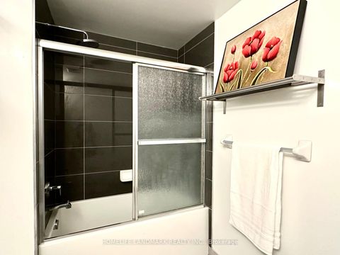 Photo 21 at 813 - 85 Oneida Crescent, Langstaff, Richmond Hill