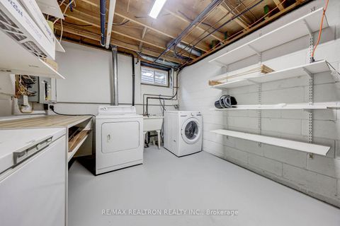 Photo 36 at 17 Lawnview Drive, Willowdale East, Toronto