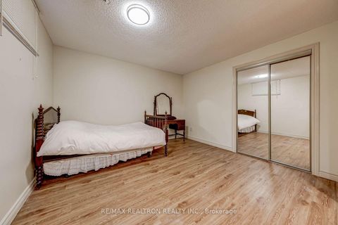 Photo 43 at 17 Lawnview Drive, Willowdale East, Toronto