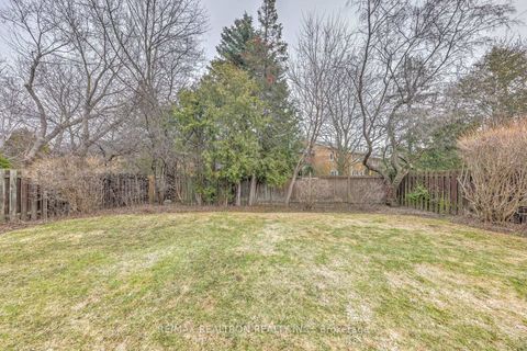 Photo 44 at 17 Lawnview Drive, Willowdale East, Toronto