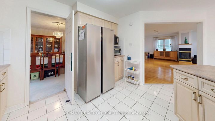 Photo 13 at 47 Central Park Drive, Markville, Markham