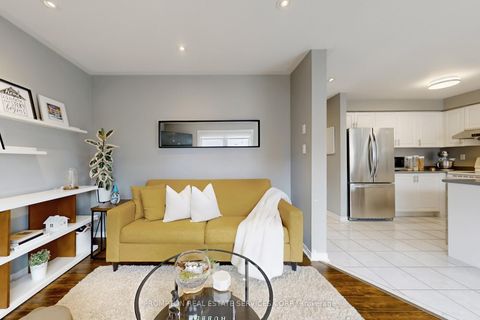 Photo 4 at 393 Marble Place, Woodland Hill, Newmarket