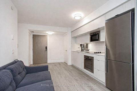 Photo 8 at 1921 - 585 Bloor Street E, North St. James Town, Toronto