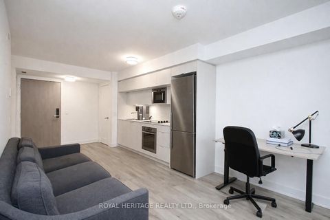 Photo 11 at 1921 - 585 Bloor Street E, North St. James Town, Toronto