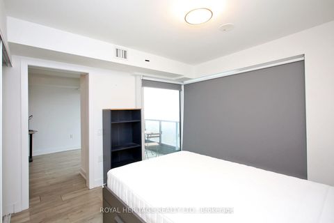 Photo 14 at 1921 - 585 Bloor Street E, North St. James Town, Toronto