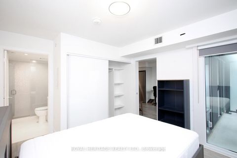 Photo 16 at 1921 - 585 Bloor Street E, North St. James Town, Toronto