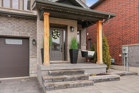 Photo 2 at 26 Lowry Court, Edgehill Drive, Barrie