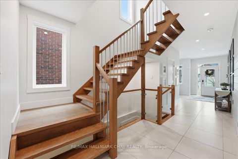 Photo 26 at 26 Lowry Court, Edgehill Drive, Barrie