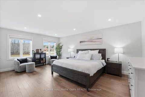 Photo 28 at 26 Lowry Court, Edgehill Drive, Barrie