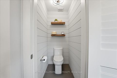 Photo 35 at 26 Lowry Court, Edgehill Drive, Barrie