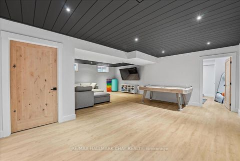 Photo 43 at 26 Lowry Court, Edgehill Drive, Barrie