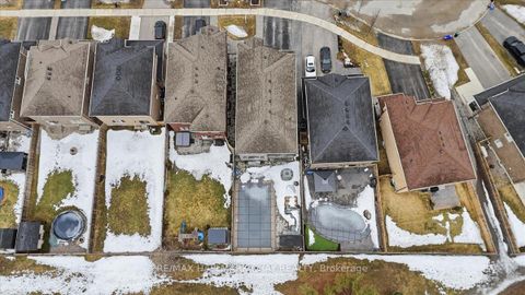 Photo 46 at 26 Lowry Court, Edgehill Drive, Barrie