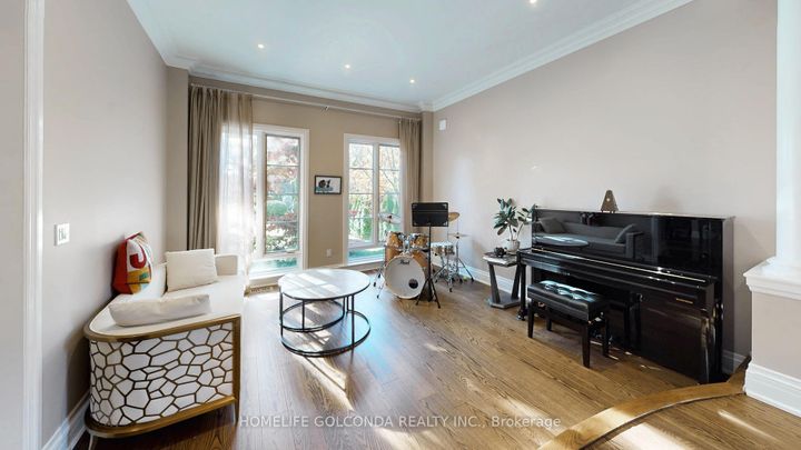 Photo 8 at 164 Owen Boulevard, Windfields, Toronto