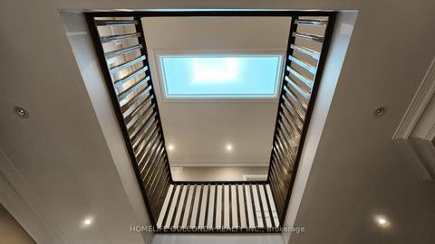 Photo 6 at 164 Owen Boulevard, Windfields, Toronto