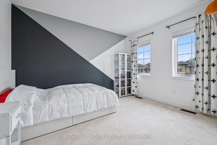 Photo 24 at 3 Antoine Street, Northwest Brampton, Brampton