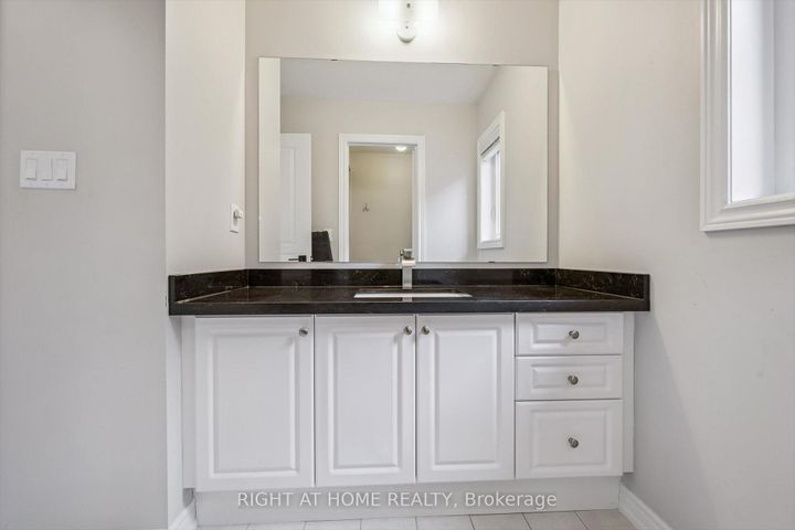 Photo 28 at 3 Antoine Street, Northwest Brampton, Brampton