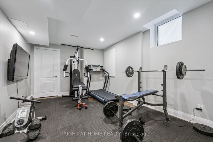 Photo 34 at 3 Antoine Street, Northwest Brampton, Brampton