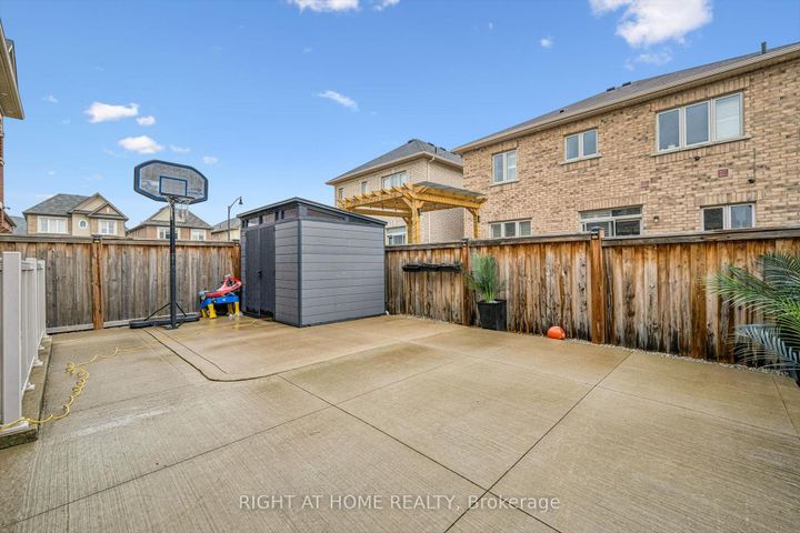 Photo 38 at 3 Antoine Street, Northwest Brampton, Brampton