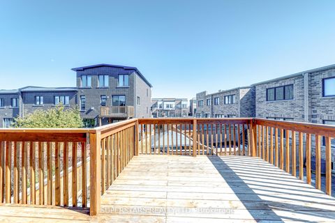 Photo 29 at 19 Helliwell Crescent, Rural Richmond Hill, Richmond Hill