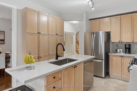 Photo 5 at 44 Cranborne Crescent, Brooklin, Whitby