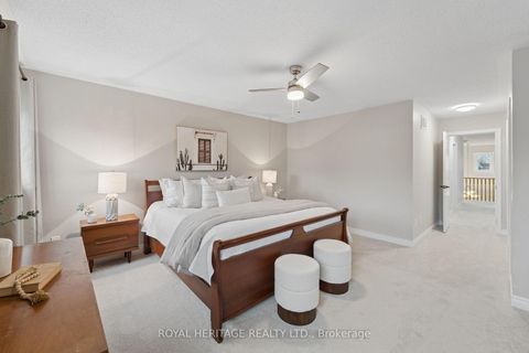 Photo 11 at 44 Cranborne Crescent, Brooklin, Whitby