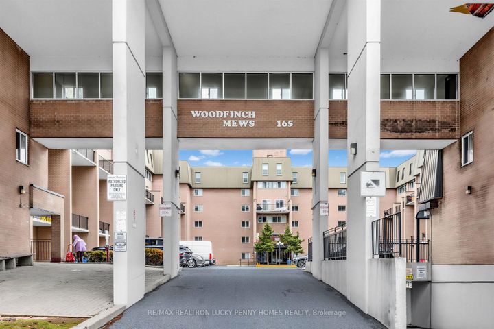 Photo 5 at 229 - 165 Cherokee Boulevard, Pleasant View, Toronto