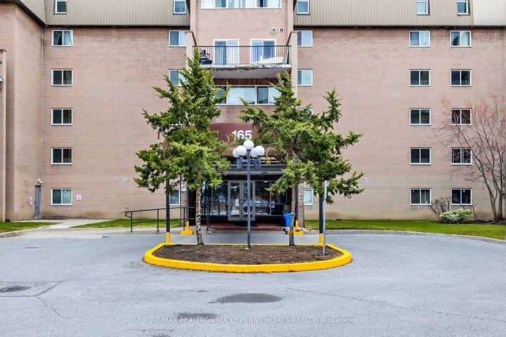 Photo 6 at 229 - 165 Cherokee Boulevard, Pleasant View, Toronto