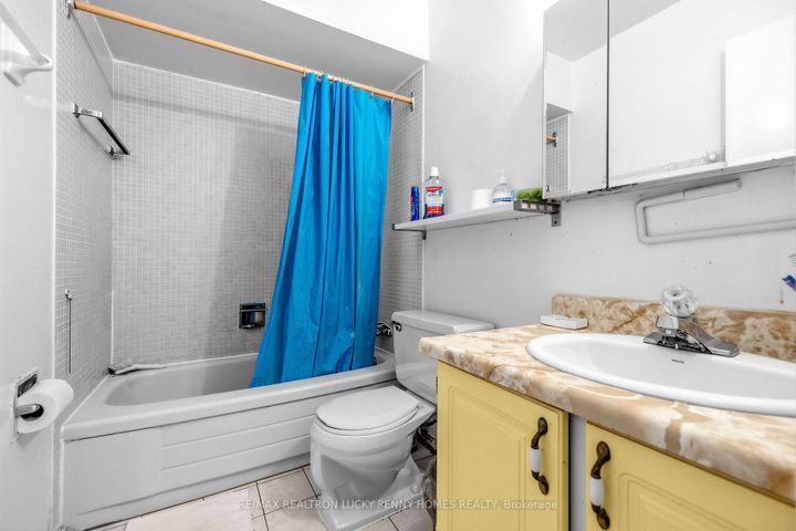 Photo 26 at 229 - 165 Cherokee Boulevard, Pleasant View, Toronto